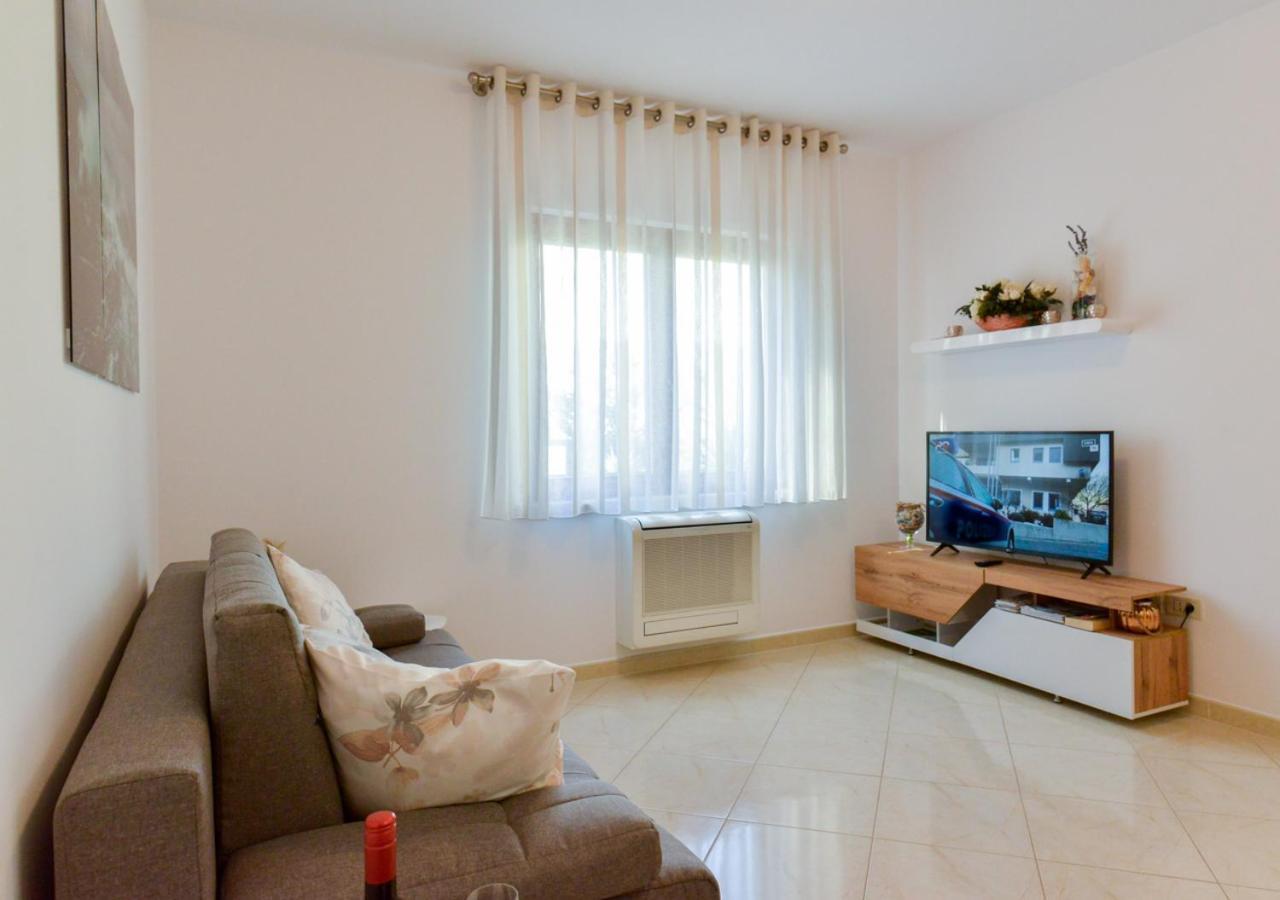 Apartments Leona Ουμάγκ Εξωτερικό φωτογραφία