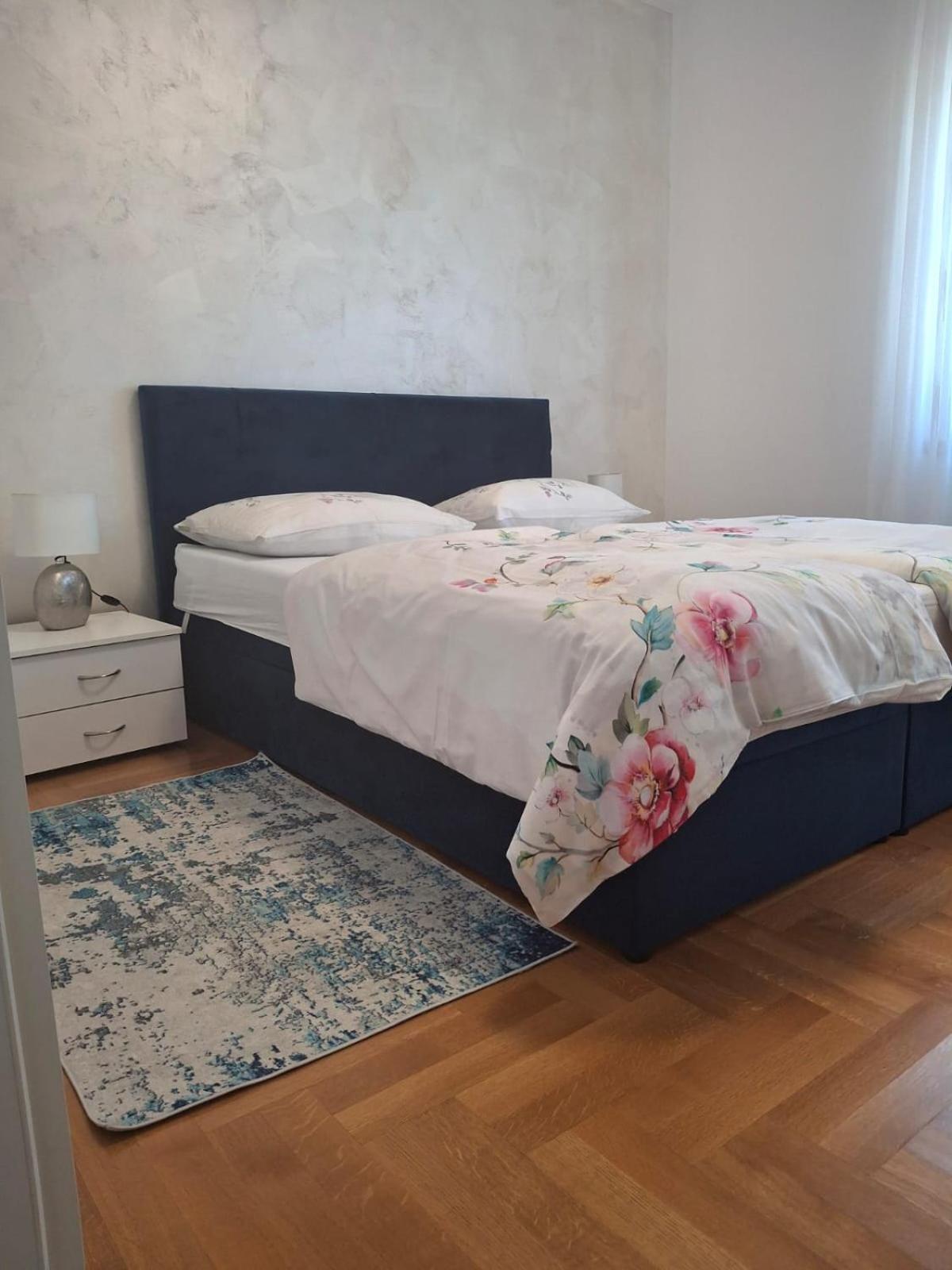Apartments Leona Ουμάγκ Εξωτερικό φωτογραφία